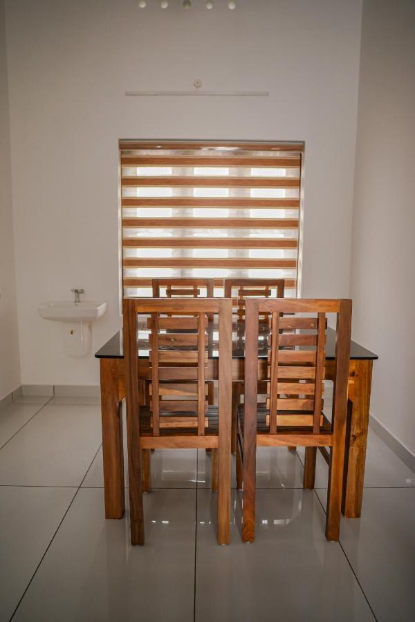 Shimano Square Guest House Varkala Eksteriør bilde